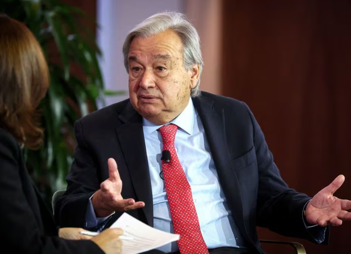 Sekretaris Jenderal Perserikatan Bangsa-Bangsa Antonio Guterres berbicara di acara ReutersNEXT Newsmaker di New York City, New York, AS, 8 November 2023. REUTERS/Brendan McDermid Memperoleh Hak Lisensi