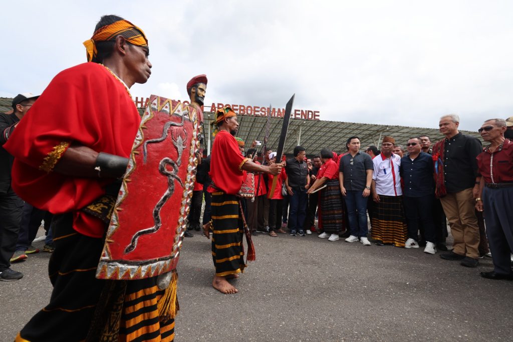 Ganjar Pranowo Ende