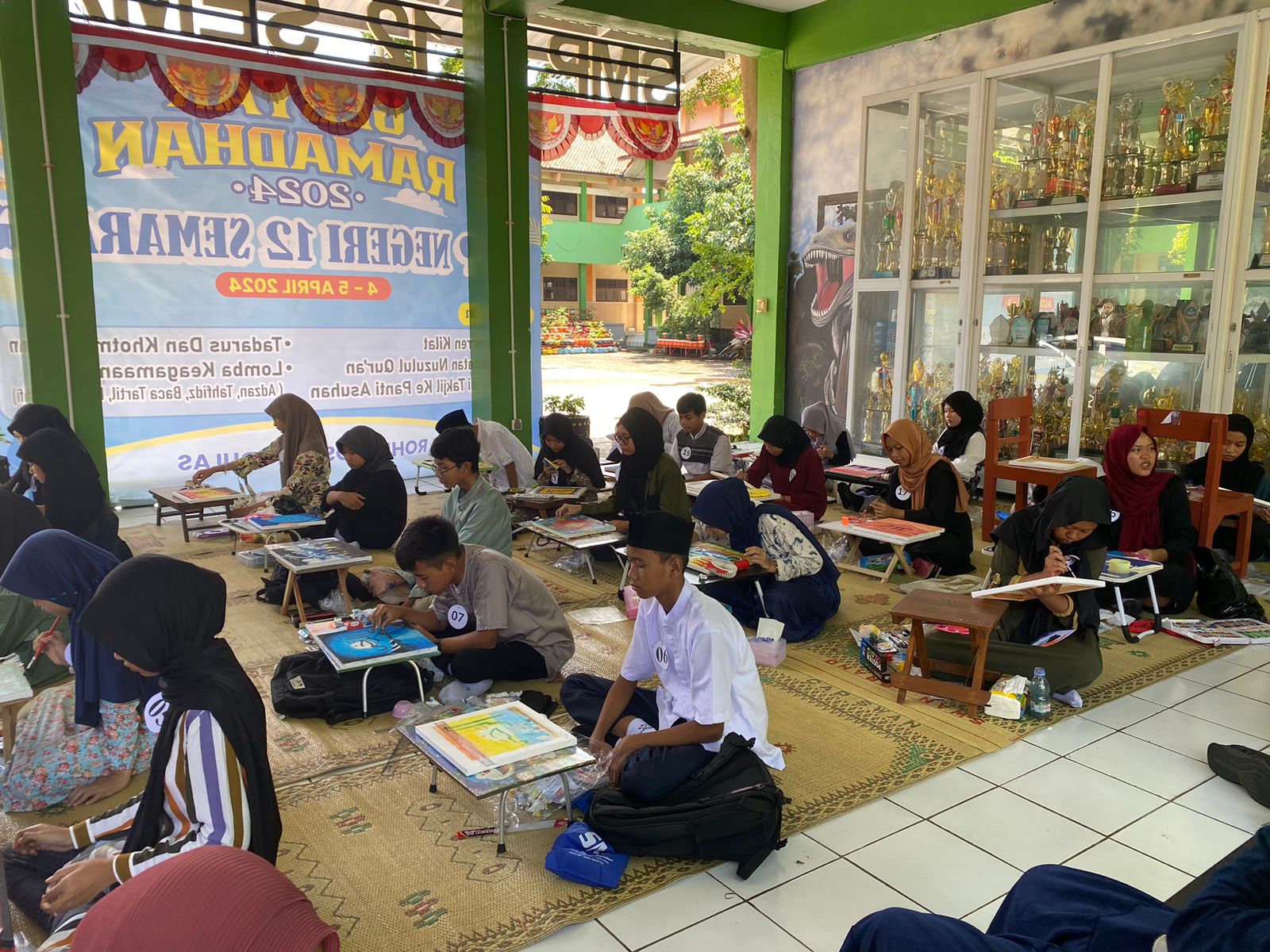 Lomba Kaligrafi SMPN 12 