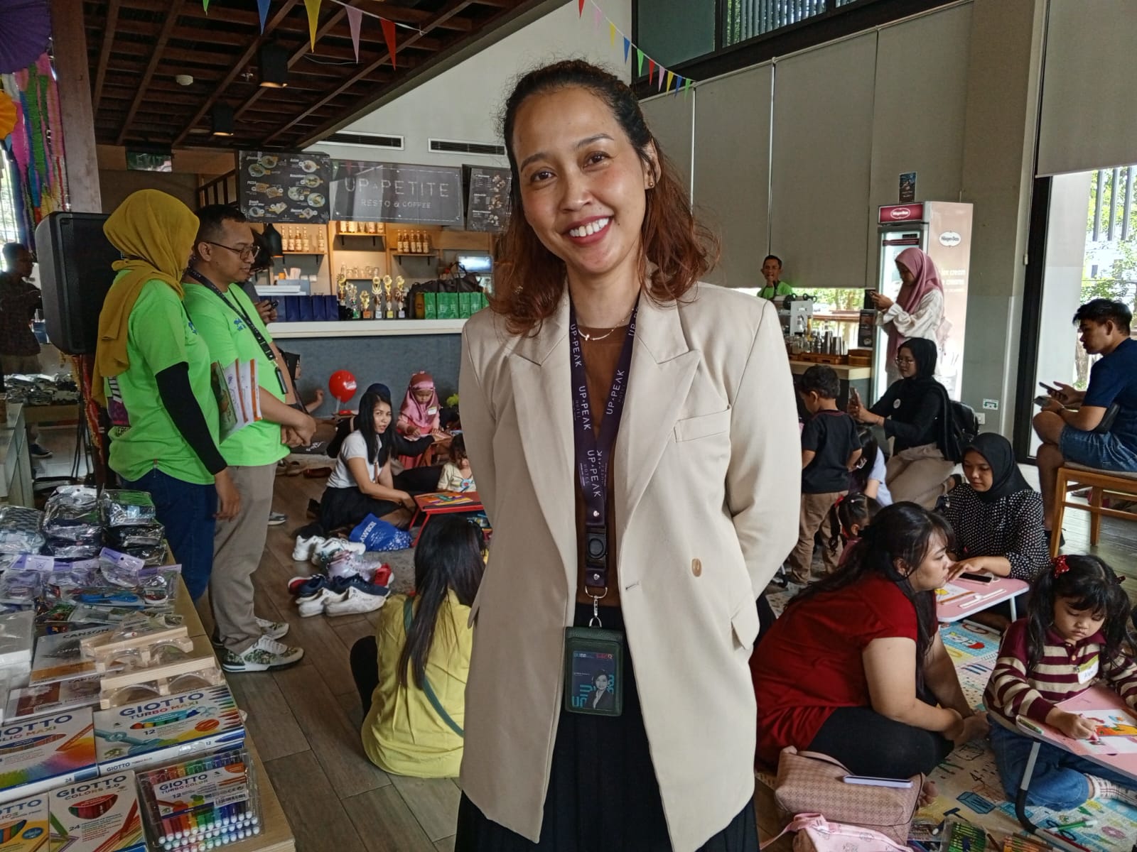 Lia Retno Sumiar 