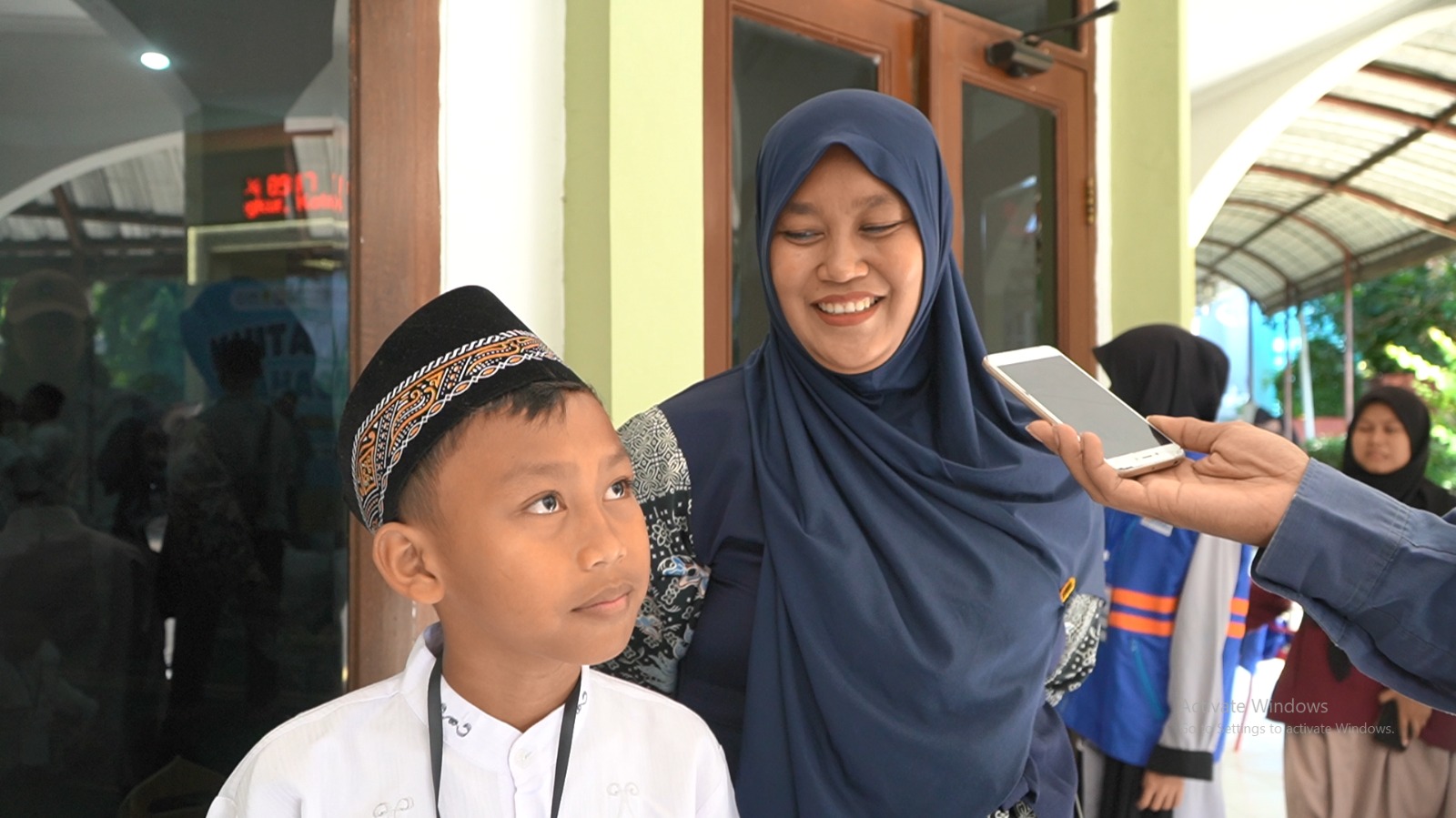 Annisa dan putranya Asraful dari Sekaran Gunungpati.